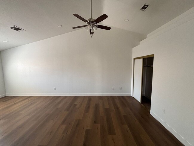 Building Photo - 7717 White Grass Ave