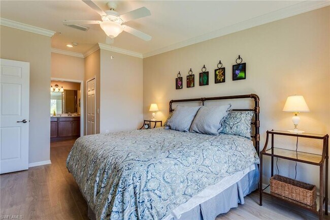 Building Photo - 9836 Venezia Cir