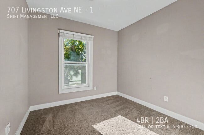 Building Photo - 707 Livingston Ave NE