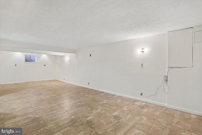 Building Photo - 9106 Jones Mill Rd