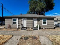 Building Photo - H102
