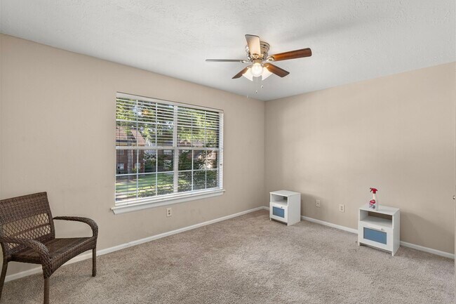 Building Photo - 16906 Poplar Hill St