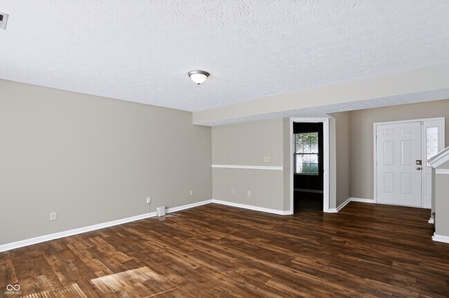 Building Photo - 5439 Lake Boggs St