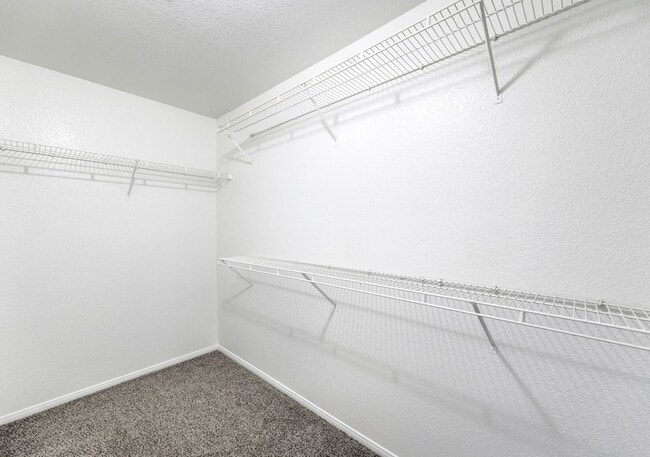 Building Photo - Beautiful 2 story home in Peccole Ranch.