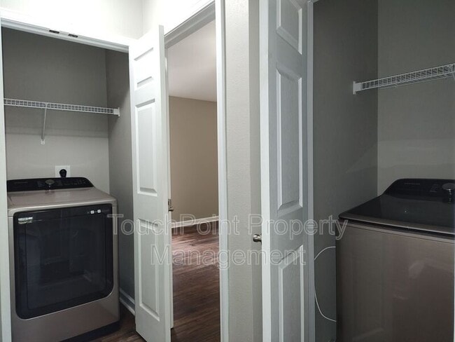 Building Photo - 467 Doughton Ln