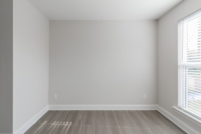 Building Photo - 3646 Trull St