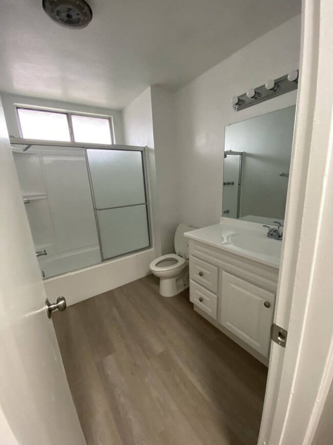 Floorplan - 925 N. Inglewood Ave.