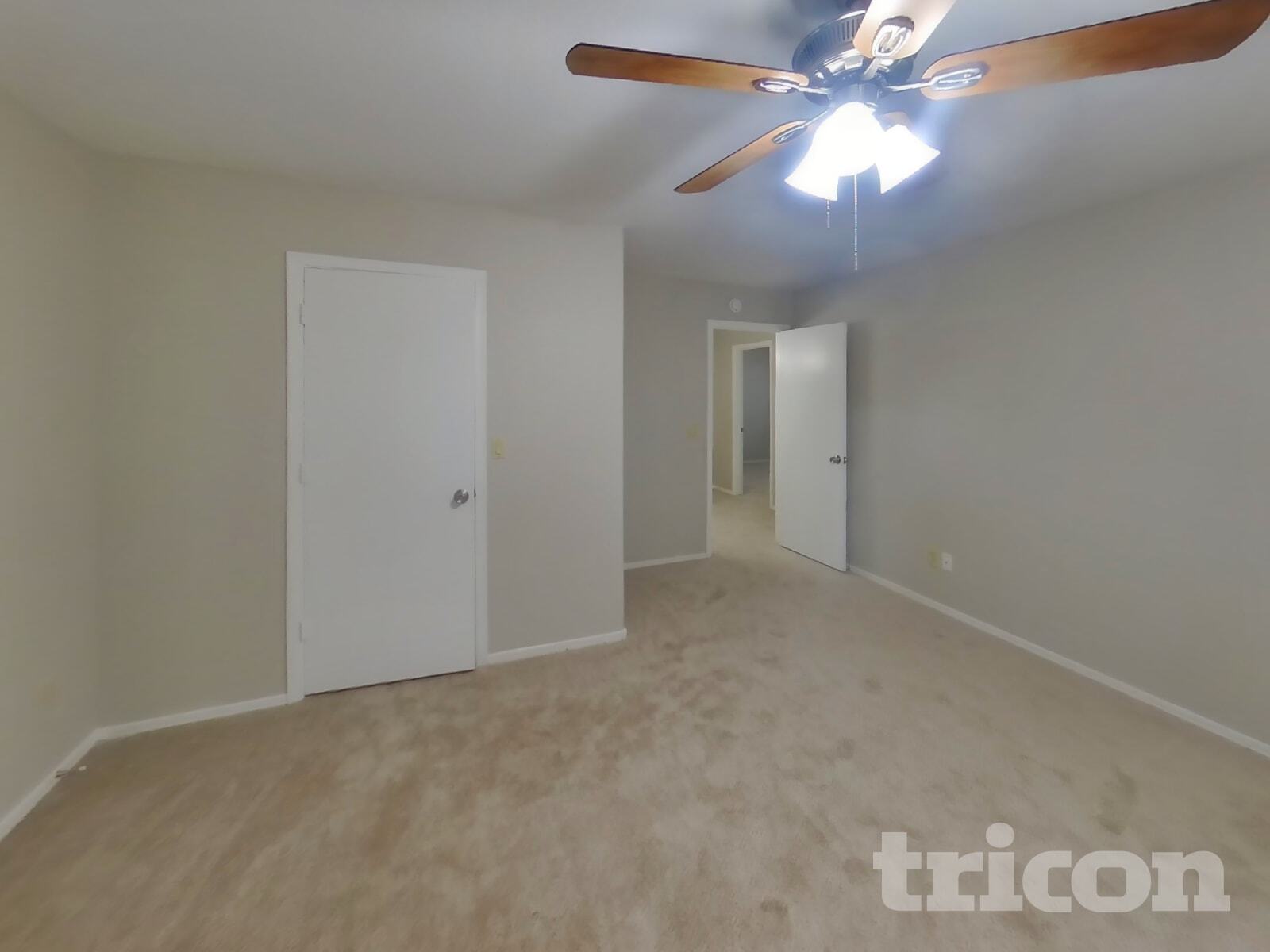 Building Photo - 8988 W Tuckey Ln