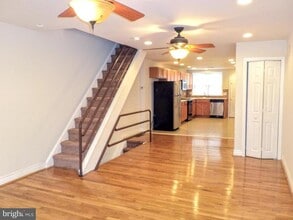 Building Photo - 2312 Moore St