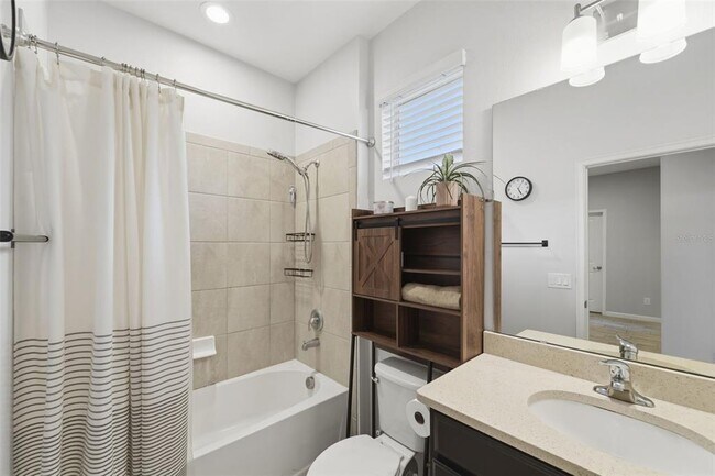 Building Photo - 1097 Hendon Lp