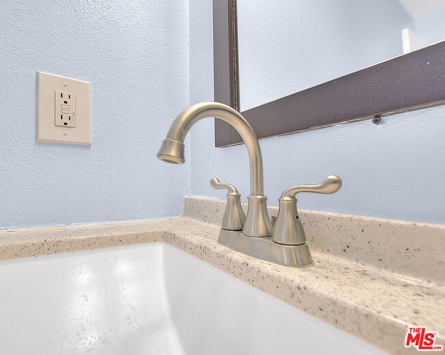 Building Photo - 4822 Hollow Corner Rd