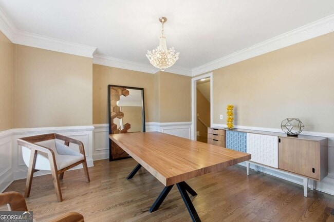 Building Photo - 200 Azalea Cove Ln