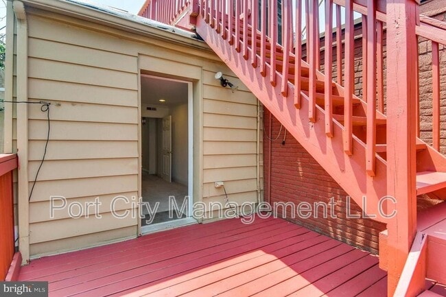 Building Photo - 3202 Fait Ave