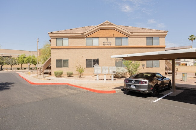 Building Photo - 16033 N 25th St