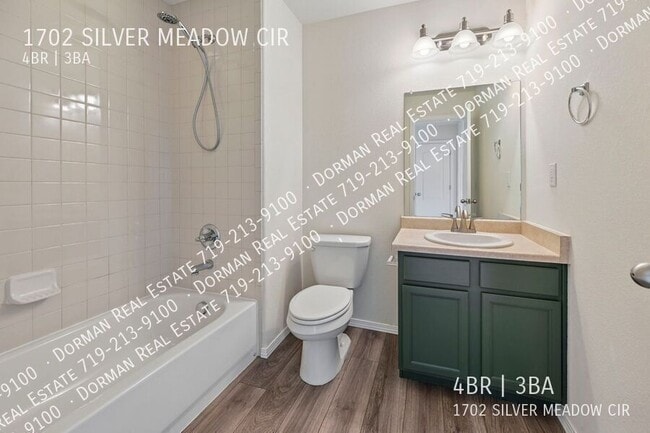 Building Photo - 1702 Silver Meadow Cir