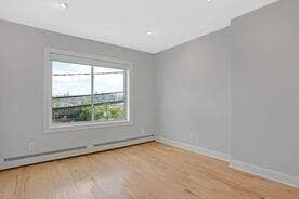 Building Photo - 9009 Riverside Pl