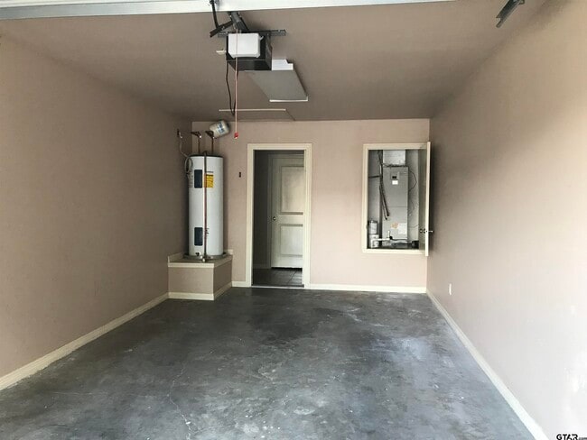 Building Photo - 7036 County Rd 1215