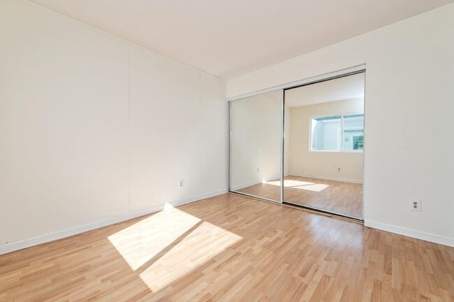Building Photo - 3bd/2ba single family house in University ...