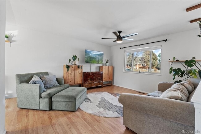 Building Photo - 1438 Laurette Dr