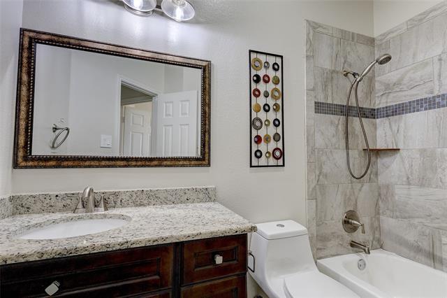 Building Photo - 10809 River Oaks Dr