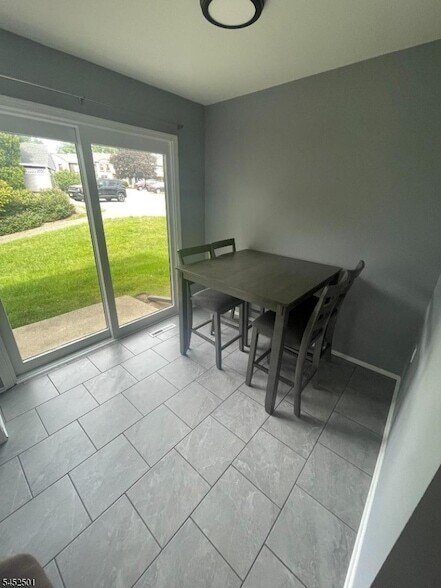 Building Photo - 13 Wood Duck Ct