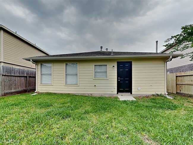 Building Photo - 15019 Easingwold Dr