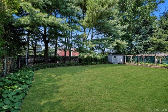 Building Photo - 38 Loretta Dr