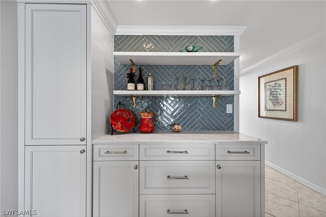 Building Photo - 3443 Gulf Shore Blvd N