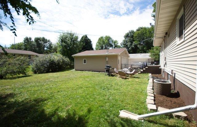 Building Photo - 3 BEDROOM | 2 BATH | DOUBLE CAR GARAGE | W...