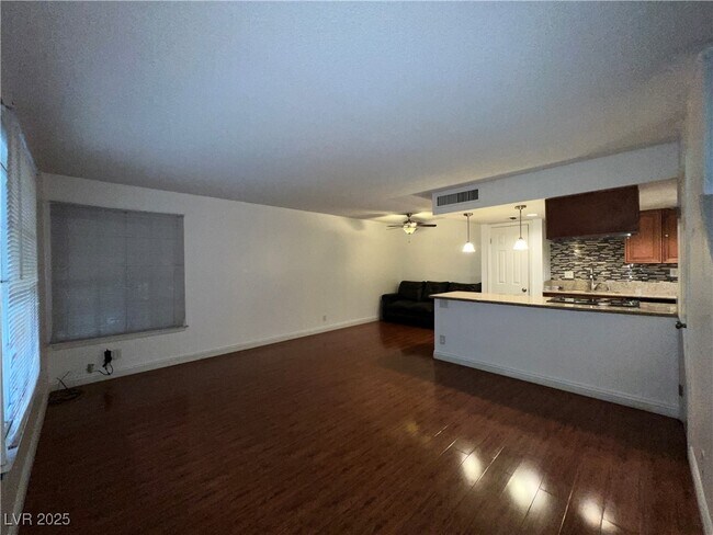 Building Photo - 1467 Lorilyn Ave