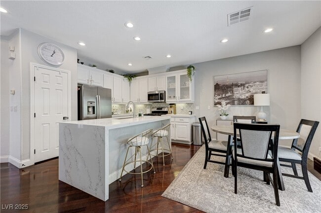 Building Photo - 937 Ambrosia Dr