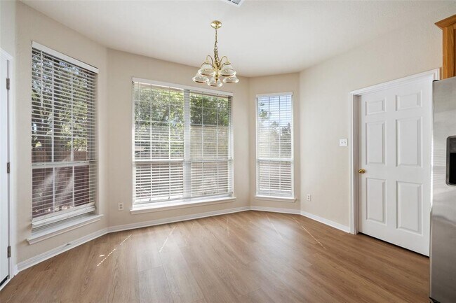 Building Photo - 11505 Leon Grande Cove