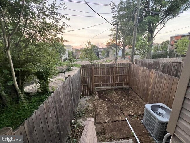 Building Photo - 1607 E Biddle St