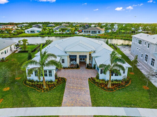 Building Photo - 8270 SE Pennock Trail