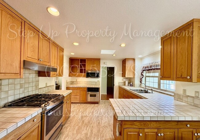 Building Photo - Spacious Curtis Creek Ranch Home in a Quiet Cul-de-Sac with Large Garage & Private Outdoor Space