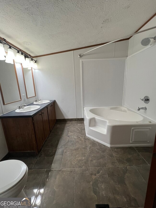 Building Photo - 481 Prather Bridge Rd