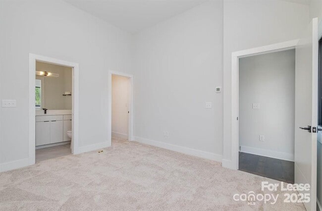 Building Photo - 1225 Minter Pl
