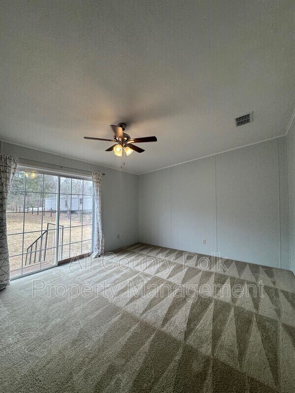 Building Photo - 913 Saddlewood Blvd