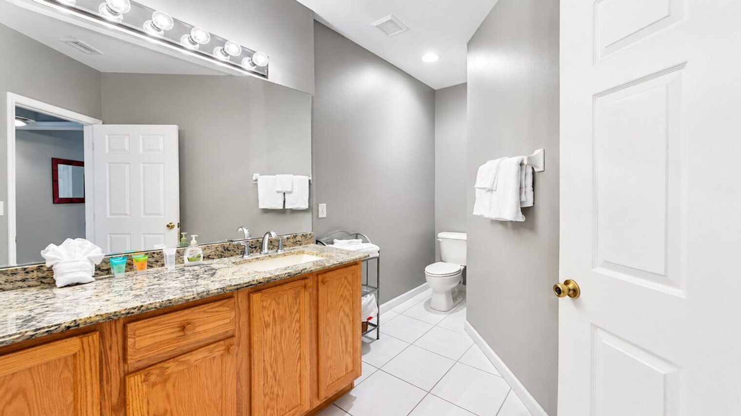 Building Photo - 8954 Sandshot Ct