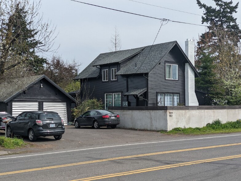 Building Photo - 7829 SE Johnson Creek Blvd