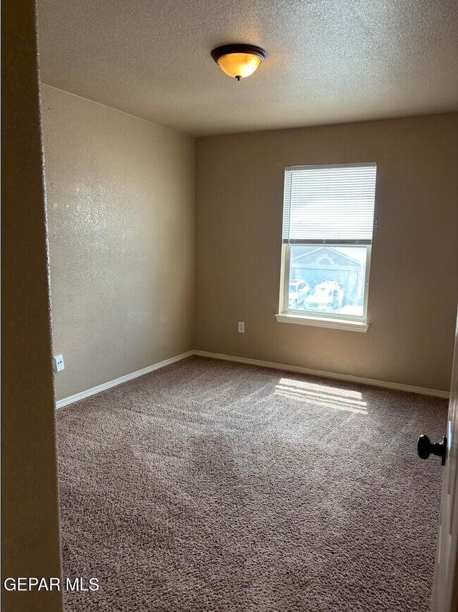 Building Photo - 7029 Copper Town Dr
