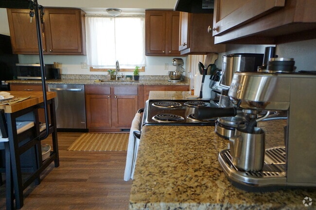 Gorgeous Granite - 2113 S Main St