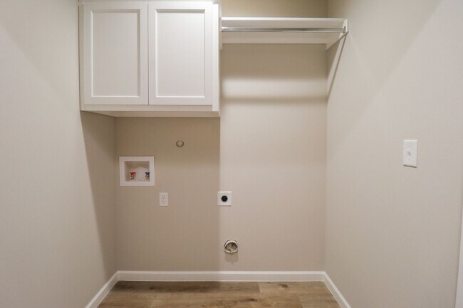 Building Photo - New Construction 3 Bedroom | 2.5 Bathroom | 1,650 sqft | Sand Springs