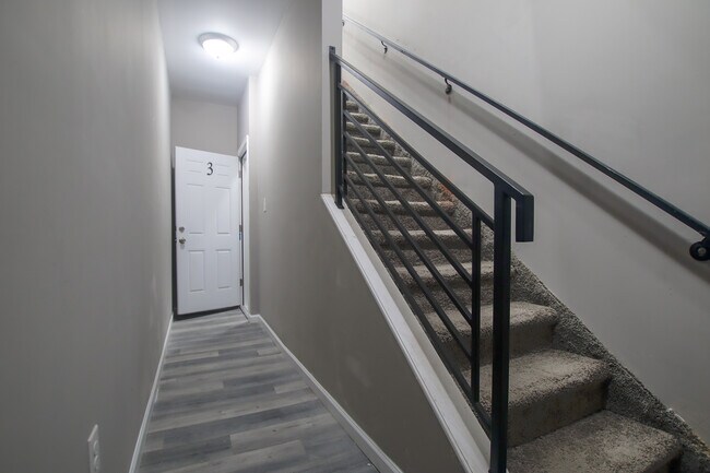 Building Photo - 4056 W Girard Ave