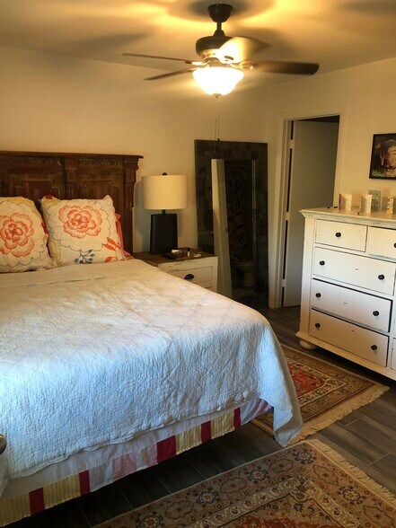 Bedroom 1 - 271 Alexandra Dr