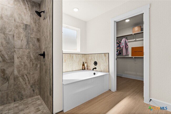 Building Photo - 2115 Blackhawk Lp