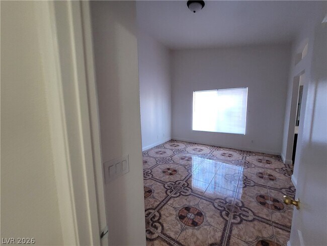 Building Photo - 4406 Cinema Ave