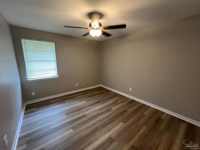 Building Photo - 821 Calhoun Ave