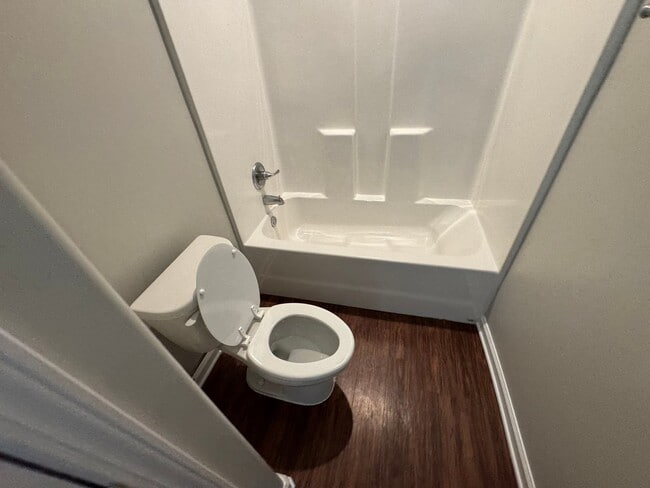 Building Photo - 6125 Humphreys Dr