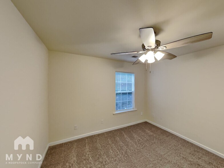 Building Photo - 10629 Claude Freeman Dr